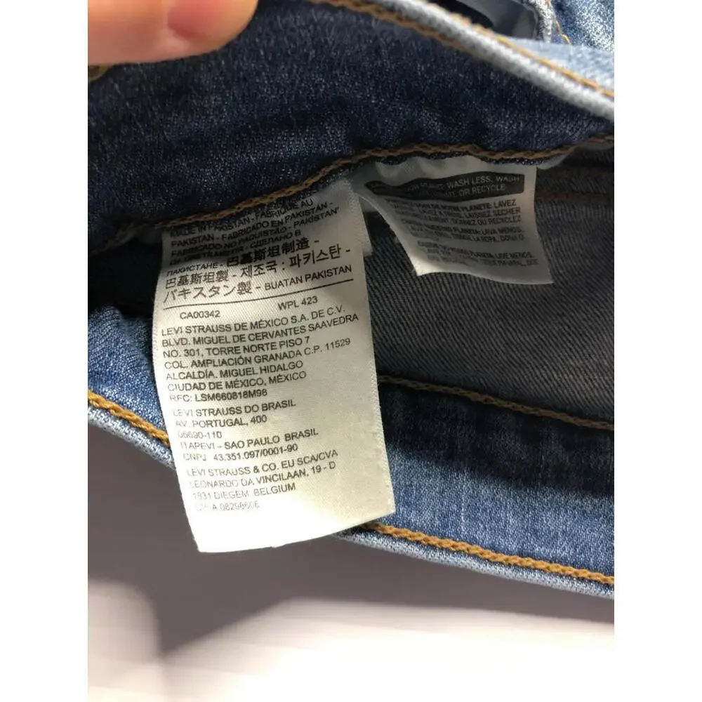 Levi's Womens Wedgie Skinny Jeans High Rise Light Wash Distressed Raw Hem Sz 29 - Picture 6 of 9